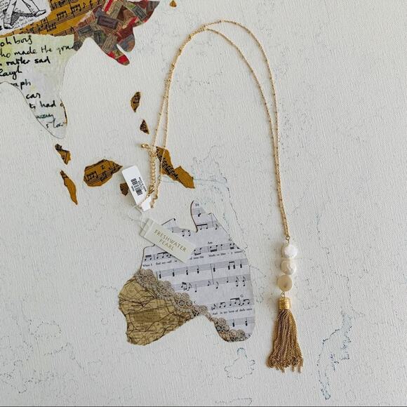 Francesca’s | Freshwater Pearl Tassel Necklace - Picture 3 of 6